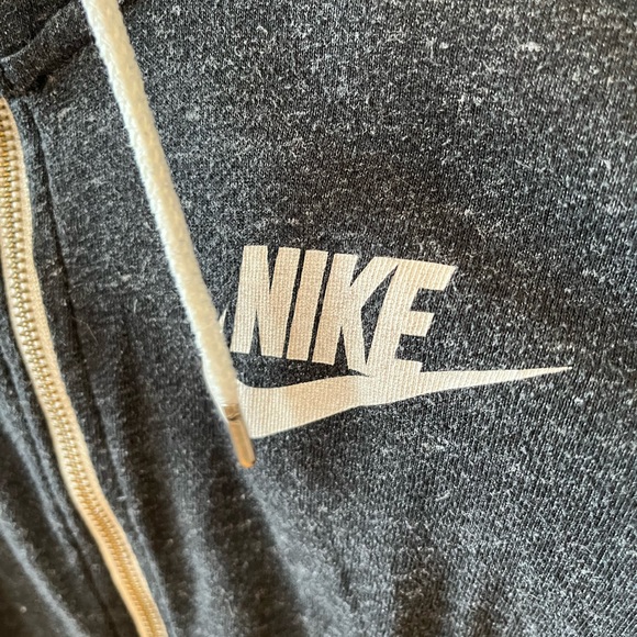 Nike zip up - Picture 3 of 3